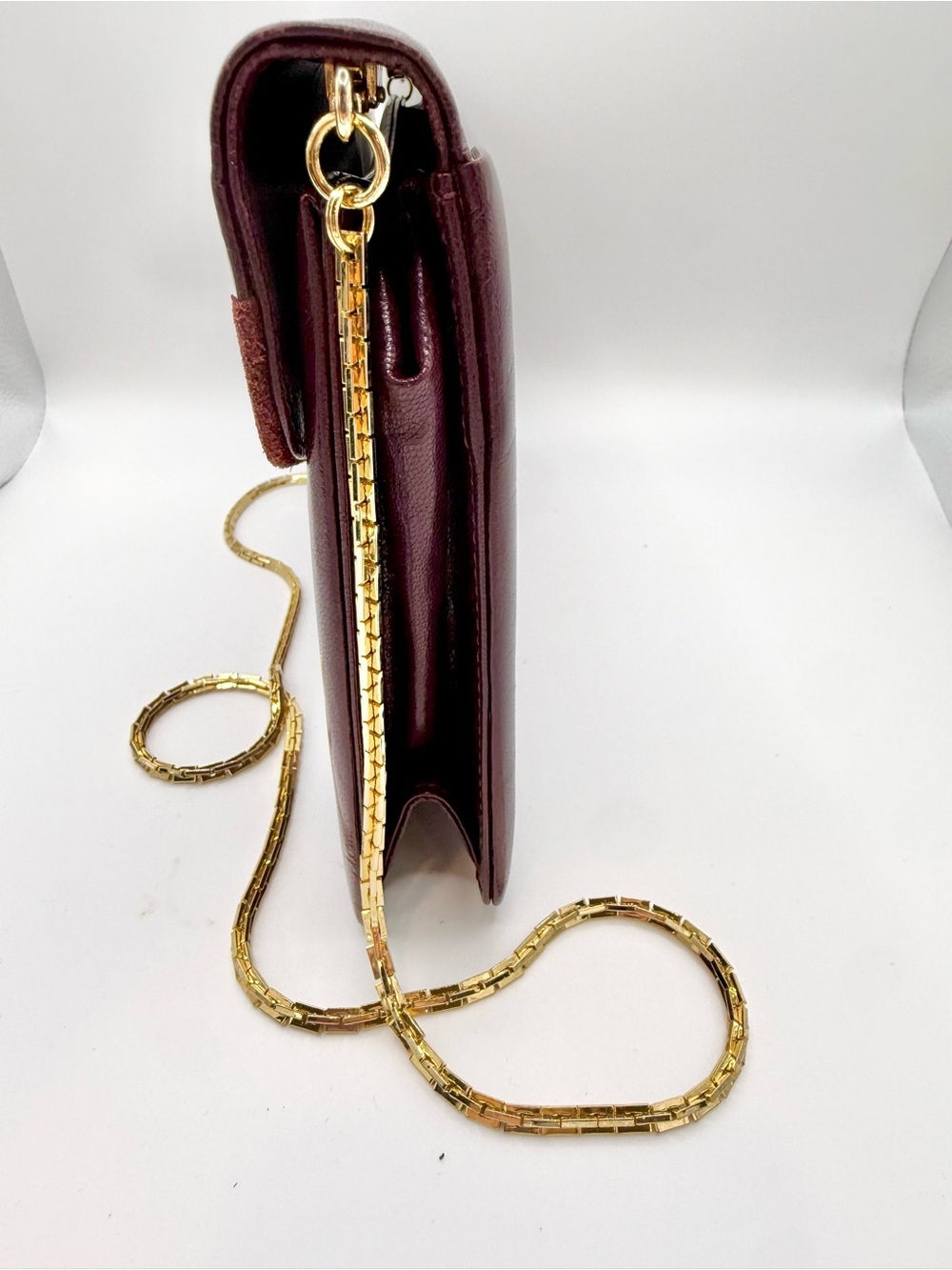 Oscar de la Renta Vintage Burgundy Leather Envelope Clutch with Gold Chain - Picture 13 of 14